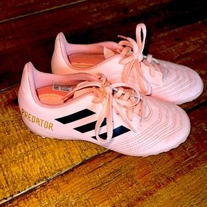Adidas Salmon pink Predator Soccer